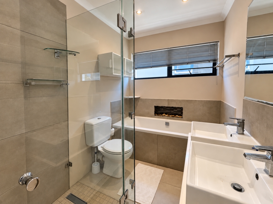 To Let 2 Bedroom Property for Rent in Diep River Western Cape
